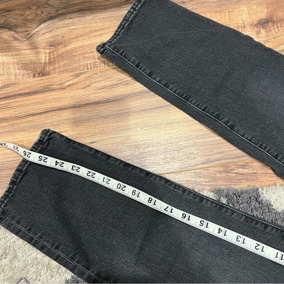 Madewell The Perfect Vintage Jean in Sumner Wash - Picture 9 of 14